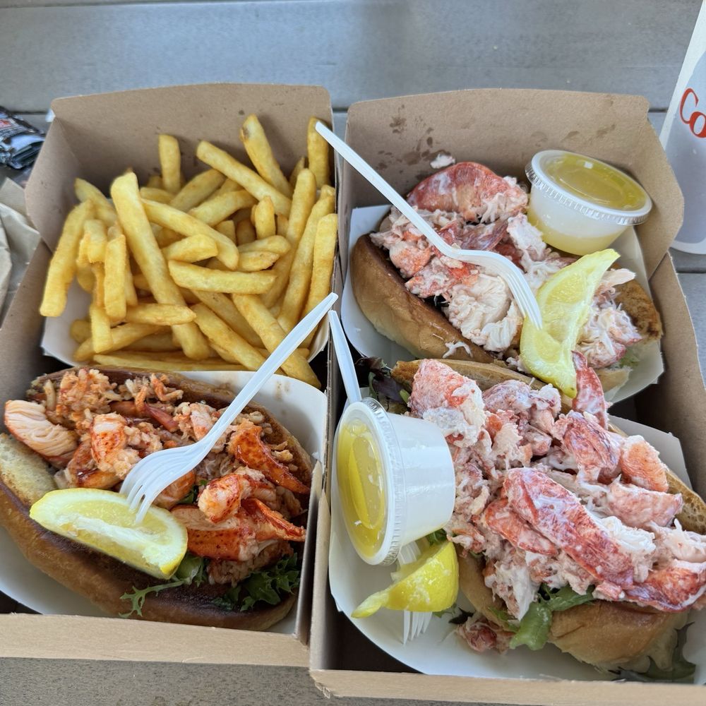 Monahan's Clam Shack - Lobster rolls - Seafood Near Me - Narragansett, Rhode Island Monahan's Clam Shack - Lobster rolls - Seafood Near Me - Narragansett, Rhode Island