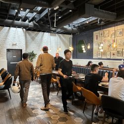 Kin Long Beach - Dining Area