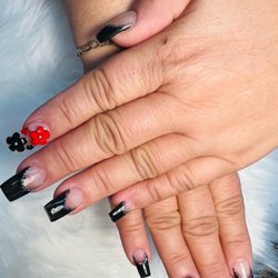 Kim Nails & Brows - Acrylic nails