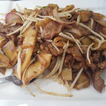 XLB Kitchen - Chow fun - Szechuan Near Me - Cupertino, California XLB Kitchen - Chow fun - Szechuan Near Me - Cupertino, California