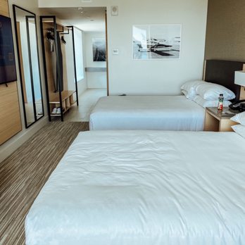 Hyatt Regency Seattle - Double bed - Hotels Near Me - Seattle, Washington Hyatt Regency Seattle - Double bed - Hotels Near Me - Seattle, Washington