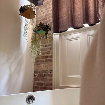 Float Nola - Flowing water ambience and decor - Float Spa Near Me - New Orleans, Louisiana Float Nola - Flowing water ambience and decor - Float Spa Near Me - New Orleans, Louisiana