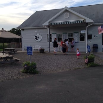 Collins Creamery - Ice Cream & Frozen Yogurt Near Me - Enfield, Connecticut Collins Creamery - Ice Cream & Frozen Yogurt Near Me - Enfield, Connecticut