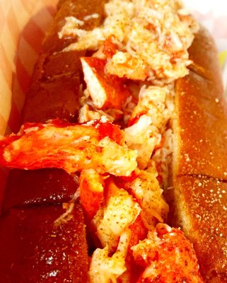 Mason's Famous Lobster Rolls by null