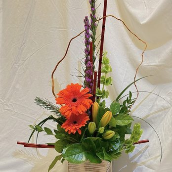 Tiffany's Bloom - Floral Designers Near Me - Seattle, Washington Tiffany's Bloom - Floral Designers Near Me - Seattle, Washington