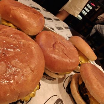 Boston Burger - Smash burgers - Burgers Near Me - Cambridge, Massachusetts