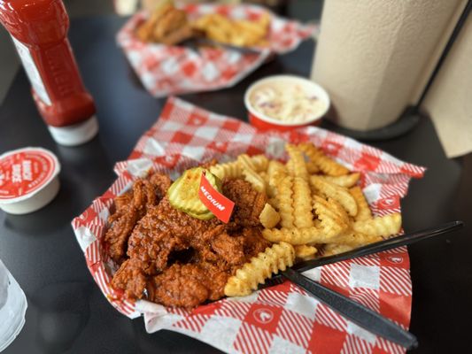 Hattie B's Hot Chicken - Nashville - Lower Broadway by null