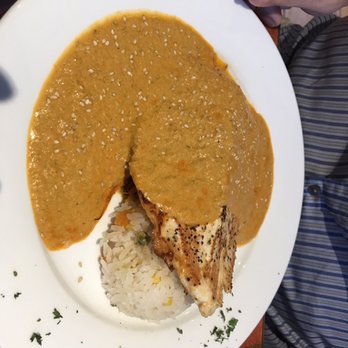 Restaurant Mole Del Rey - Pipian with chicken breasts - Mexican Near Me - Bell, California Restaurant Mole Del Rey - Pipian with chicken breasts - Mexican Near Me - Bell, California