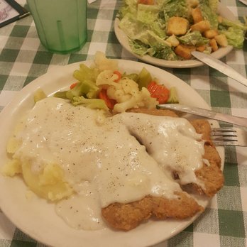 Pine Country Restaurant - Fried steak with gravy is great! - Breakfast & Brunch Near Me - Williams, Arizona