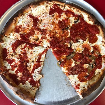 Totonno's - Pie - Pizza Near Me - Brooklyn, New York