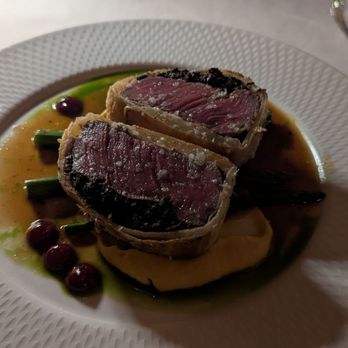 Bar George - Beef wellington - British Near Me - Montreal, Quebec