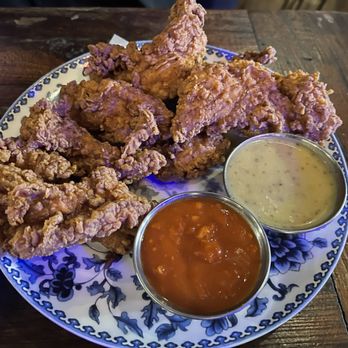 Service Bar - Chicken Tenders - Cocktail Bars Near Me - Washington, DC, District of Columbia