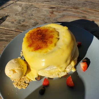 Cake de Partie - Creme Bruleé Souffle. - 3/5 - Coffee & Tea Near Me - San Diego, California