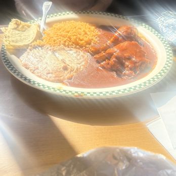 Taco House Mexican Grill - Chicken Mole with rice and beans - Tacos Near Me - Stockton, California Taco House Mexican Grill - Chicken Mole with rice and beans - Tacos Near Me - Stockton, California