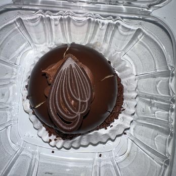 Triple Crown Bakery - Peanut butter chocolate bomb - Bakeries Near Me - Franklin, Tennessee