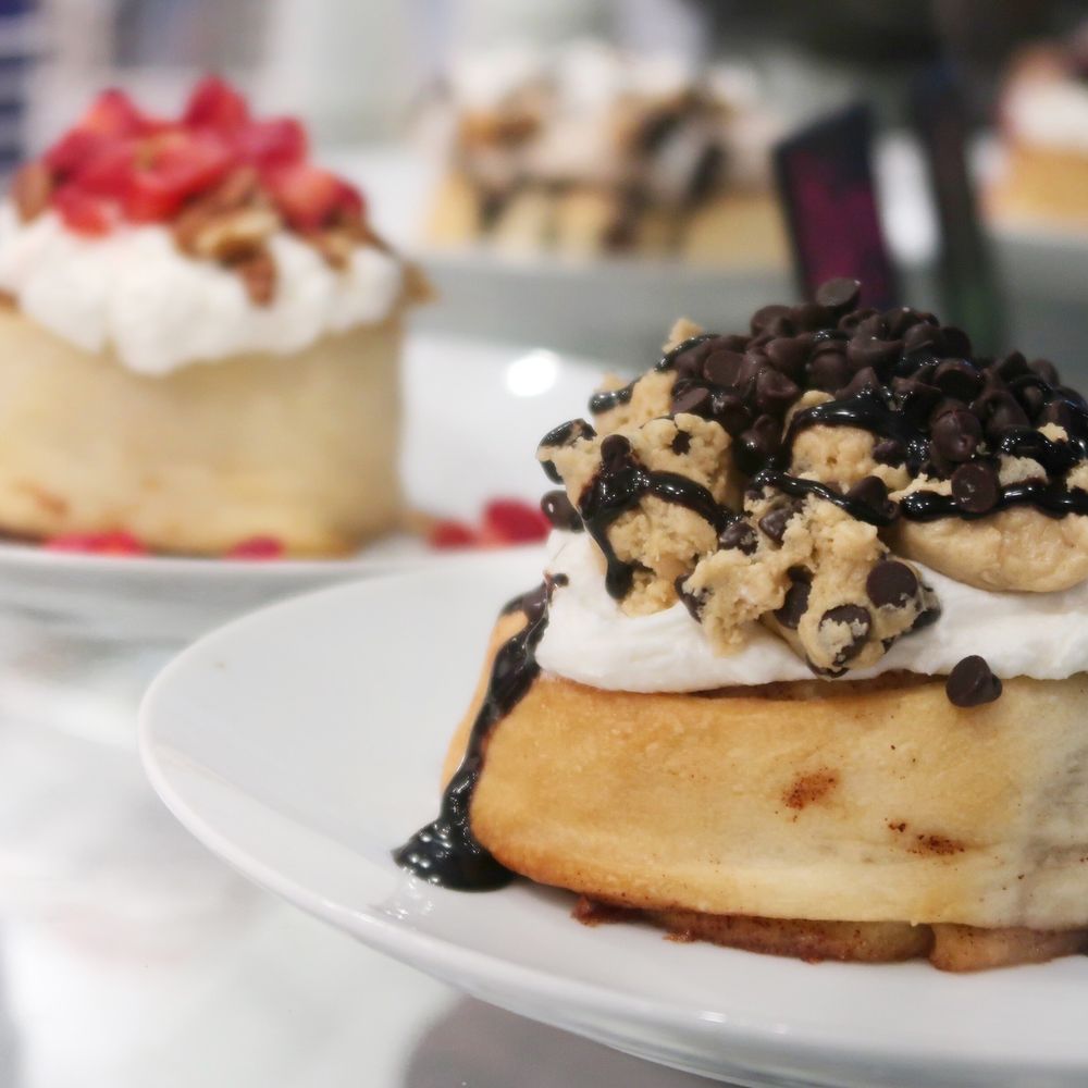 Cinnaholic - Cookie Monster Cinnamon Roll - Bakeries Near Me - Toronto, Ontario Cinnaholic - Cookie Monster Cinnamon Roll - Bakeries Near Me - Toronto, Ontario