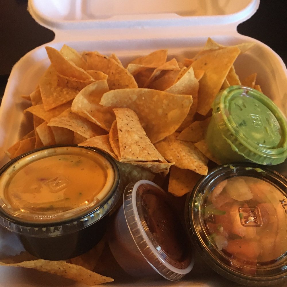Chimayo Grill - Nachos with guacamole & queso - Mexican Near Me - Dillon, Colorado Chimayo Grill - Nachos with guacamole & queso - Mexican Near Me - Dillon, Colorado