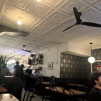 Bar Bruno - Dining toom - New American Near Me - Brooklyn, New York Bar Bruno - Dining toom - New American Near Me - Brooklyn, New York