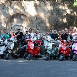Dearoma Tours & Travel - Selfdrive Vespa Tour in Rome