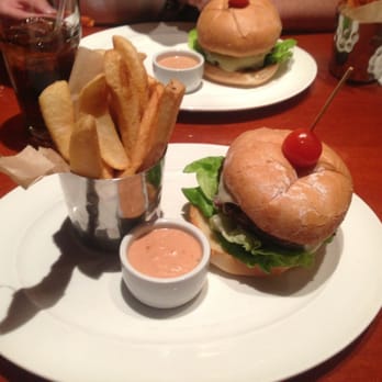Kelsey's - Kelsey's burger $11.50 add 2 dollars for bacon - New American Near Me - Temecula, California