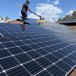Suacci Solar - Wash your panels and make more power now!