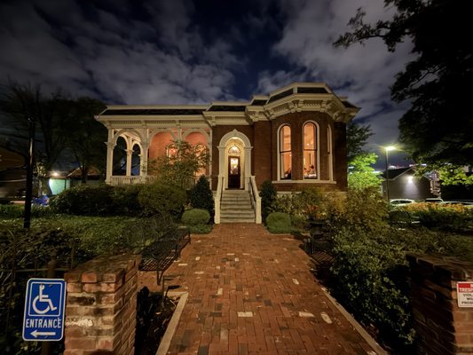 Husk Nashville by null