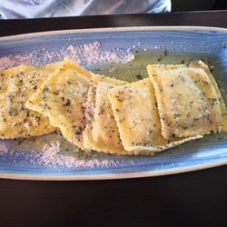 Da Sergio - Selbstgemachte Ravioli mit Spinat und Ricotta