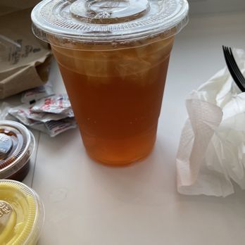 Hill Country - Sweet tea $4 no free refills - American Near Me - East Elmhurst, New York