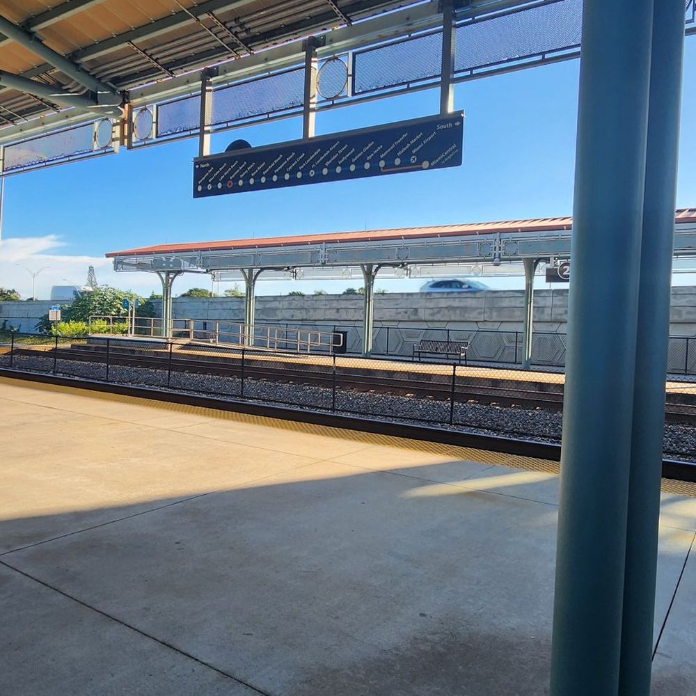 Boynton Beach Tri-rail Station - Train Stations Near Me - Boynton Beach, Florida