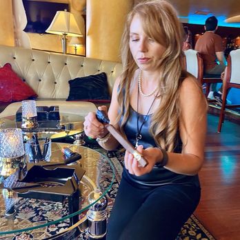 Cliché Lounge - Service is second to none - Lounges Near Me - Stateline, Nevada