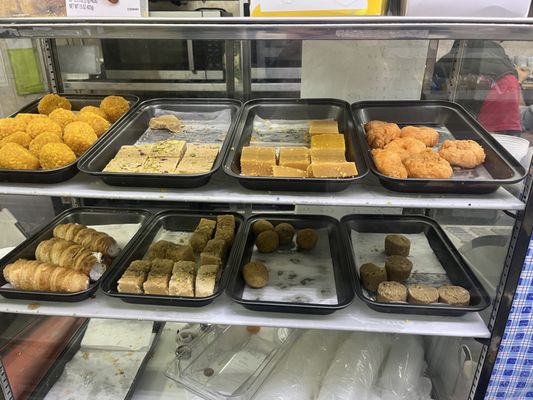 Desi flavors Deli by null