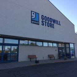 Goodwill - Storefront.