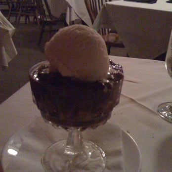Monocacy Crossing - Blueberry apple crisp with homemade ice cream - New American Near Me - Frederick, Maryland Monocacy Crossing - Blueberry apple crisp with homemade ice cream - New American Near Me - Frederick, Maryland