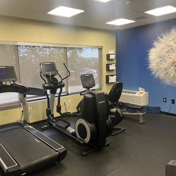 SpringHill Suites by Marriott Modesto - Workout room - Hotels Near Me - Modesto, California