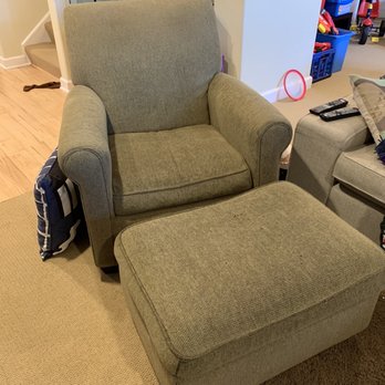 Aurora Upholstery - Before - Furniture Reupholstery Near Me - Aurora, Illinois