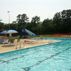 Quarterpath Recreation Center - The slide at the pool