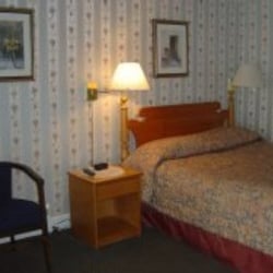 White Pines Inn At Sebago Lake