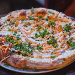 C King &  Cafe - Honey chicken seasonal pizza