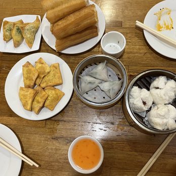 Winsor Dim Sum Café - Deep Fried Shrimp & Chives Dumplings, Chinese Fried Dough, steamed Steamed Roast Pork Buns, Fried Crab Rangoon - Dim Sum Near Me - Boston, Massachusetts Winsor Dim Sum Café - Deep Fried Shrimp & Chives Dumplings, Chinese Fried Dough, steamed Steamed Roast Pork Buns, Fried Crab Rangoon - Dim Sum Near Me - Boston, Massachusetts