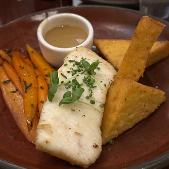 1913 Restaurant & Wine Bar - Special Fish - Halibut - Bars Near Me - Roselle, Illinois