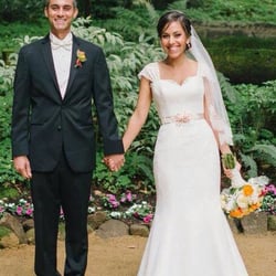Sumi's Tailoring Alterations & Restyling - Wow!!!! Linh is a professional, sweet, genius! She altered my wedding dress in one day and added cap sleeves!