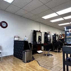 Bella's Hair Salon - Inside