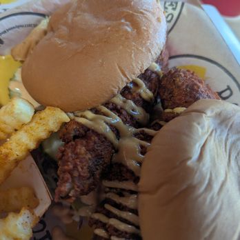 Dave's Hot Chicken - Sliders - Halal Near Me - Phoenix, Arizona