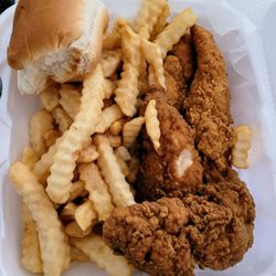 Porter's Fried Chicken - Tenders Dinner-sub French Fries