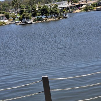 Lakehouse Resort - Hotels Near Me - San Marcos, California