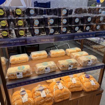 Bakers Avenue - a display of bread and pastries - Patisserie/Cake Shop Near Me - North Las Vegas, Nevada Bakers Avenue - a display of bread and pastries - Patisserie/Cake Shop Near Me - North Las Vegas, Nevada