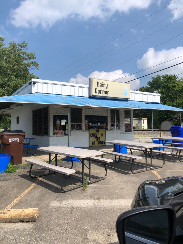CLUXTON’S DAIRY BAR Updated October 2024 267 W Main St, New Vienna, Ohio Bars Restaurant