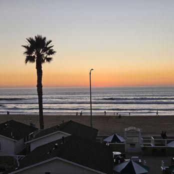 The Beach Cottages - Sunset from the balcony - Hotels Near Me - San Diego, California The Beach Cottages - Sunset from the balcony - Hotels Near Me - San Diego, California