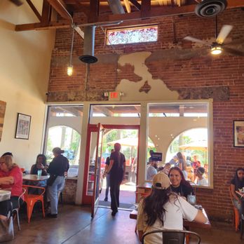 Park Cafe - Dining Area - American Near Me - Litchfield Park, Arizona
