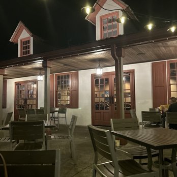 Mojo Old City BBQ - Outside patio - Barbeque Near Me - St. Augustine, Florida Mojo Old City BBQ - Outside patio - Barbeque Near Me - St. Augustine, Florida